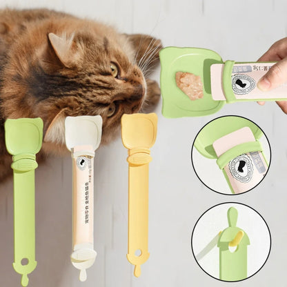 Cat Feeder Cat Strip Squeezer Pet Snack Minced Meat Feeding Spoon(Green) - Food Bowls by PMC Jewellery | Online Shopping South Africa | PMC Jewellery | Buy Now Pay Later Mobicred